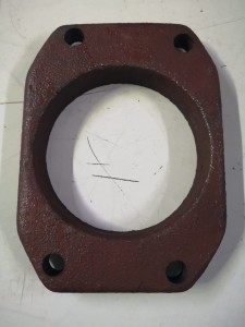 Pokrywa skrzyni biegów DF504 / Cover transmission shaft 450.37.134