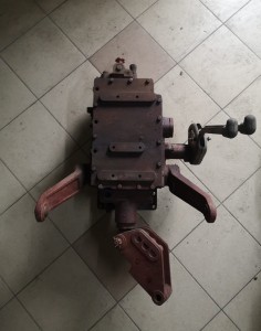 Podnośnik hydrauliczny kompletny DF504 / Hydraulic power lift assembly 504G3.55.001