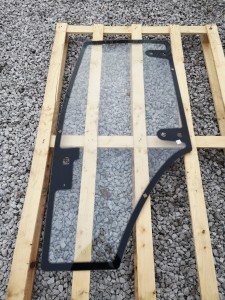 Szyba drzwi lewych Foton 504 / Left door glass TB504.451.7-02