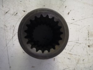 Tulejka wałka przekładni przekaźnika DF504 19 frezów