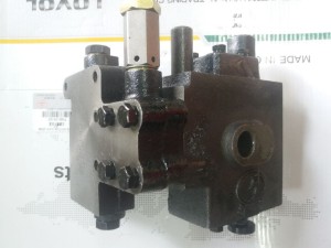 Rozdzielacz hydrauliczny podnośnika Lovol 504-III / Distributor TB504.551E.1.013B