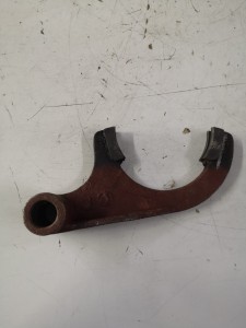 Widełki przesuwne średniej i wstecznej prędkości DF504 / Shift fork mid-rev speed 450.37.113