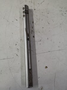 Wodzik I i II biegu DF504 / Shift fork shaft 450J.37.121