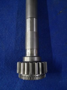 Wałek skrzyni biegów Lovol M404 / Gear shaft TE3S361010003K