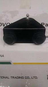 Lewe mocowanie siłownika szyby tylnej Lovol M504 / Rear window pneumatic spring left handle TS04451026105