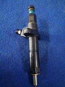 Wtrysk paliwa Lovol M254 / Oil atomizer KM385BT-10300-PK219