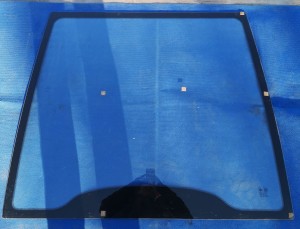 Szyba przednia Foton 504 / Front windscreen TB600.45L-23