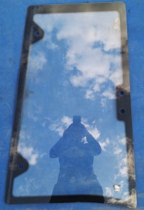 Szyba boczna prawa Foton 504 / Right side window glass TBS40C.45u.24-01