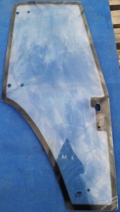 Szyba drzwi prawych Foton 504 / Right door glass TB600.45.10-02