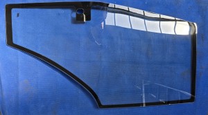 Szyba drzwi lewych Foton 704 / Left door glass FT65.45.401