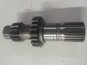 Wałek napędowy WOM Lovol M504 / Gear shaft TB1S411010003K