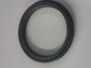Uszczelniacz zwrotnicy Lovol M504 / Floating oil seal TC02311010032