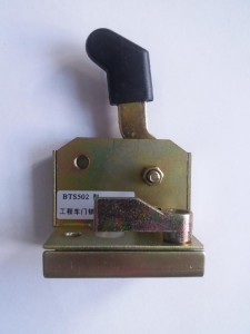 Zamek drzwi prawych wewnętrzny Foton 824/ Right door lock FT65.45.056