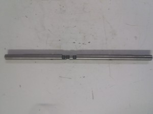 Wałek skrzyni biegów Mid-Rev Dong Feng 504 / Shift folk shaft Mid-Rev speed 450J.37.127