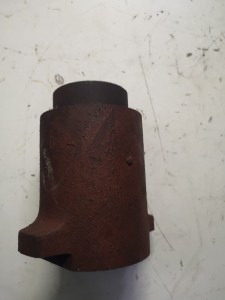 Tuleja łożyska sprzęgła Dong Feng 504 / Release bearing seat 454J.21.102